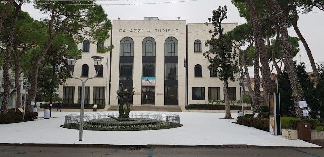 Palazzo Del Turismo